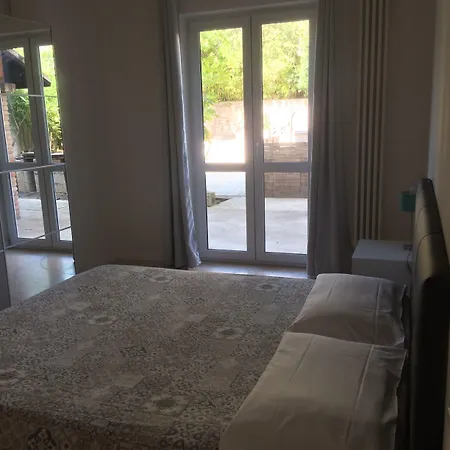 بيت ضيافة Joy Living ساندرا