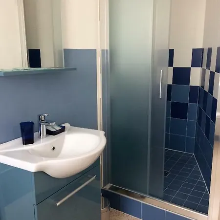 Joy Living بيت ضيافة ساندرا