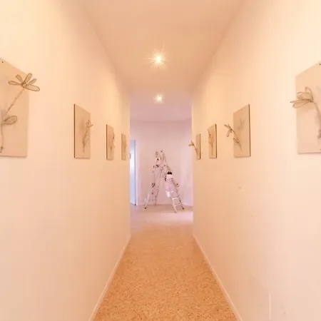 بيت ضيافة Joy Living ساندرا