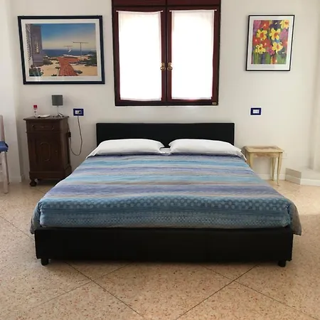 Joy Living Konukevi 3*