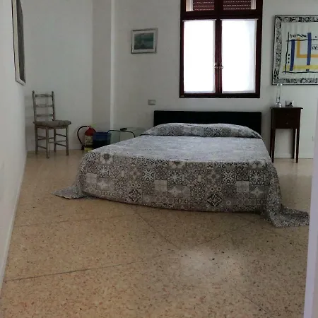 Konukevi Joy Living 3*